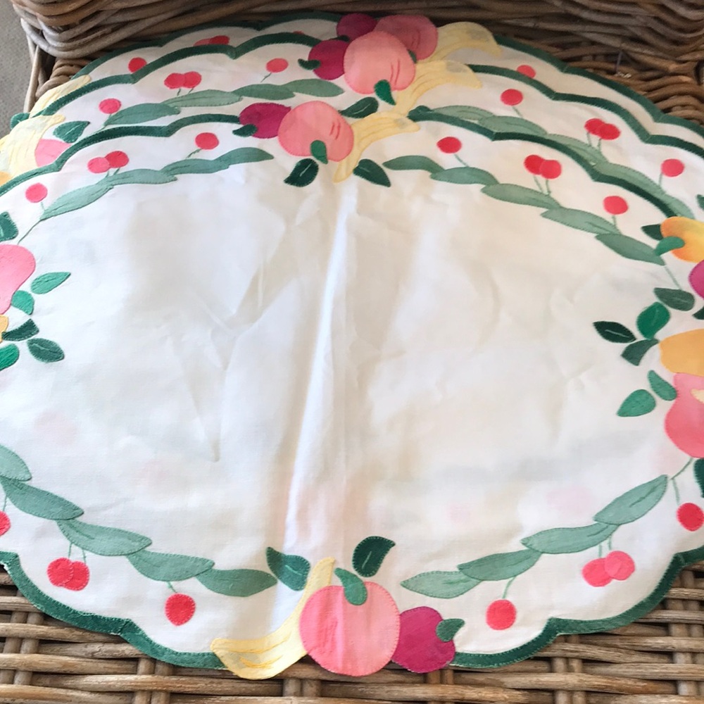 🦄 Vintage Linen Placemats Set of 4 - with coasters & Napkins 🦩